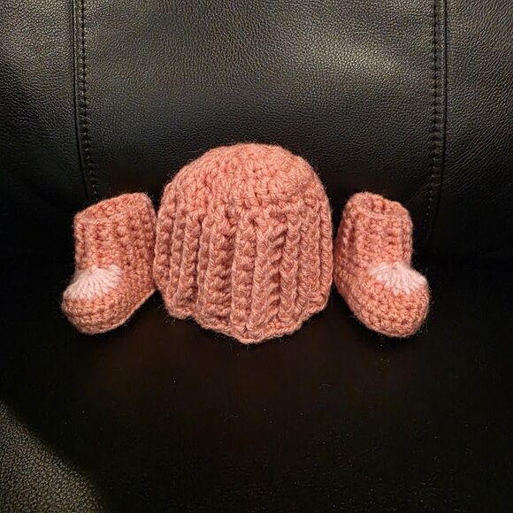 Baby Crochet Booties Hat New, Acrylic Pick Size & Colors Made To Order - Picture 4 of 12